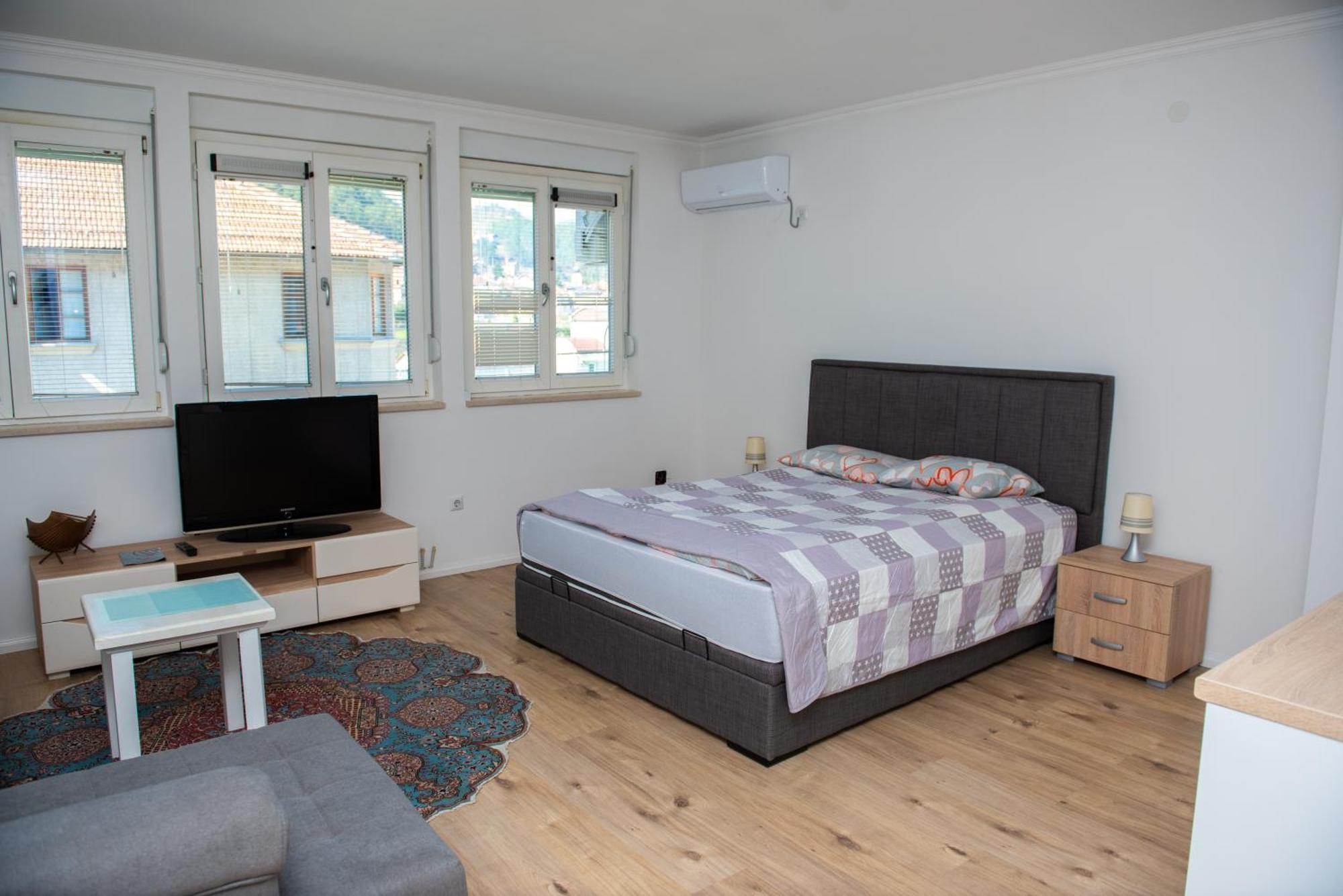 Central Apartment Konjic Buitenkant foto